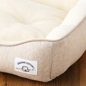安心のオーガニックコットン100％の素材を使用したペット用ベッド