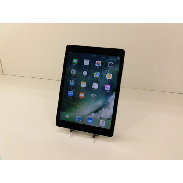 Apple iPad Air 2 MNV22J/A リサイクルタブレット 9.7インチ 32GB