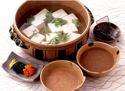 キユーピー　深煎りごまドレッシングのレシピ：湯豆腐